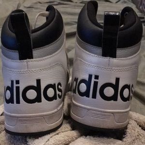 Adidas NEO